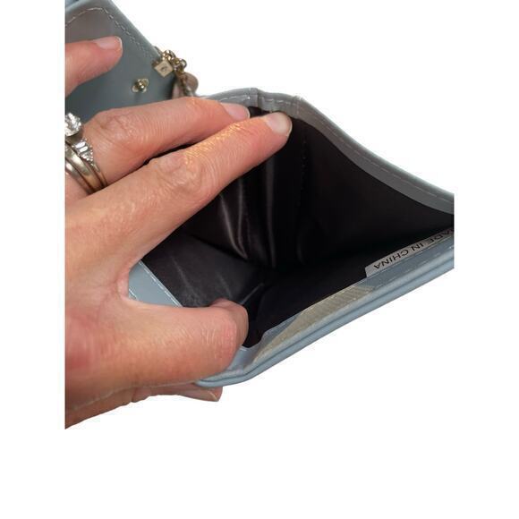 NWOT Horizontal Closure Bi-Fold, Key Chain Wallet, Soft Baby Blue, Feather Charm - Picture 7 of 9